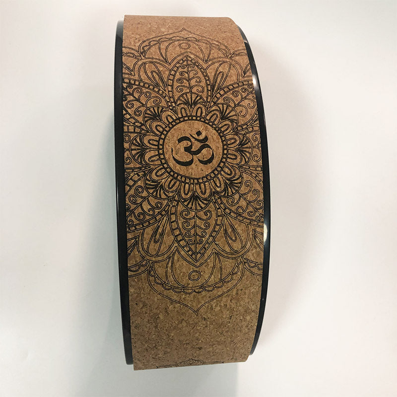 schönes Yoga-Rad aus Kork, halbrund